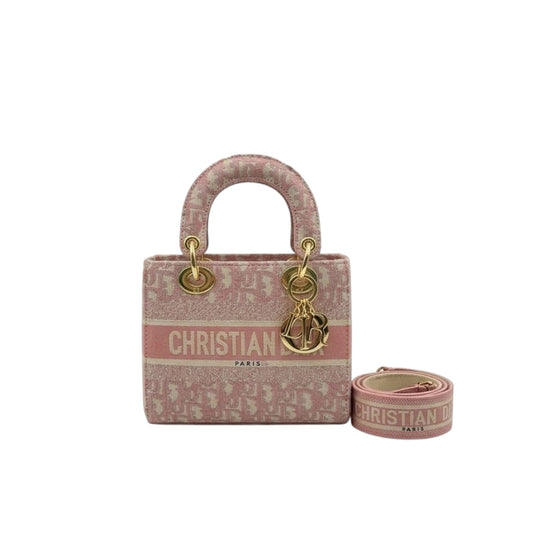 CHRISTIAN DIOR