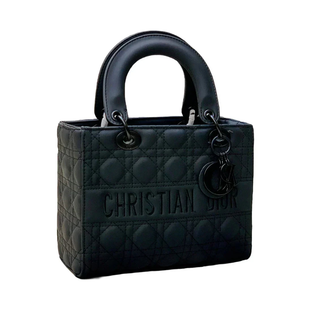 CHRISTIAN DIOR