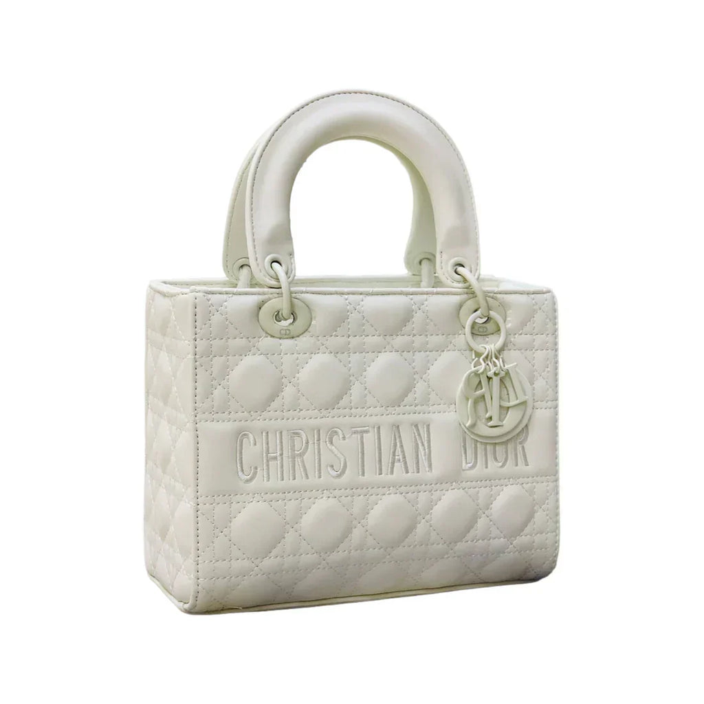 CHRISTIAN DIOR