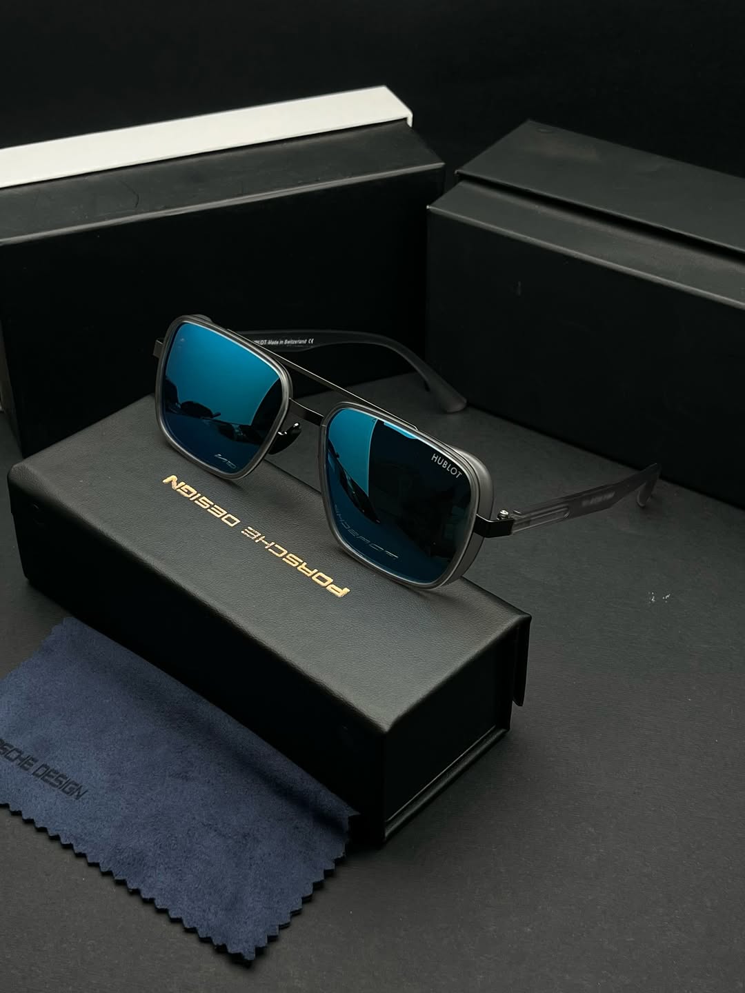 PORSCHE DESIGN